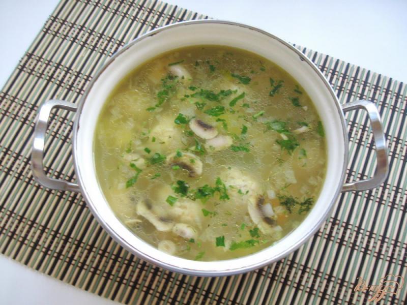 Фото приготовление рецепта: Суп с фрикадельками из тыквы и курицы шаг №7
