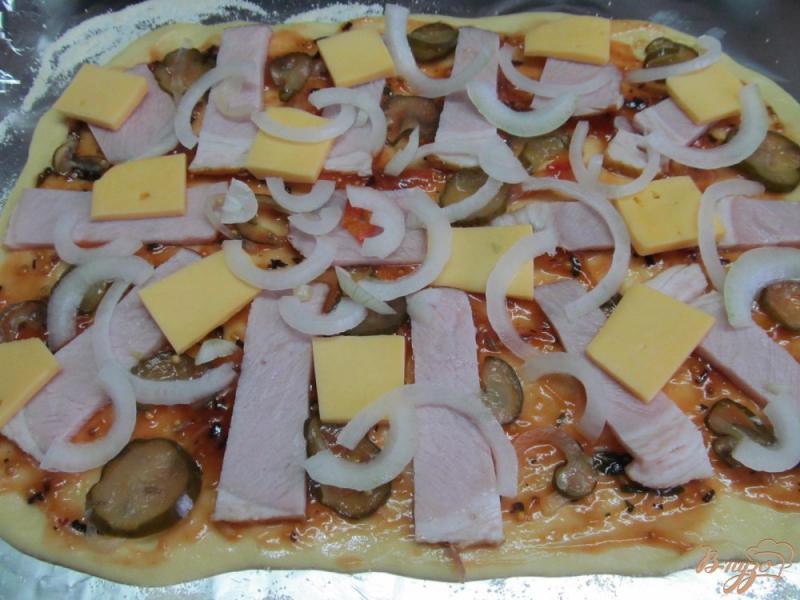 Фото приготовление рецепта: Пицца «Казацкая» шаг №7