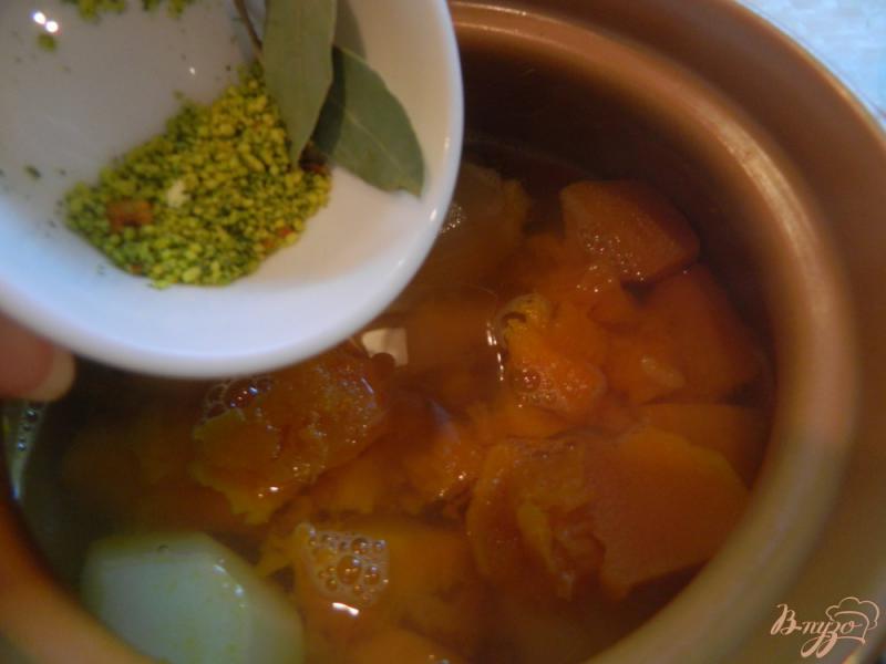Фото приготовление рецепта: Крем - суп из тыквы с балыком шаг №3