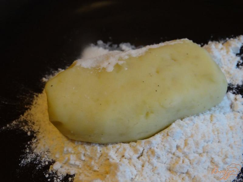 Фото приготовление рецепта: Картофельные зразы с сыром шаг №6