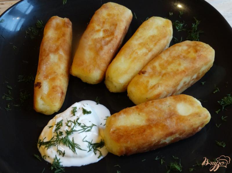 Фото приготовление рецепта: Картофельные зразы с сыром шаг №8