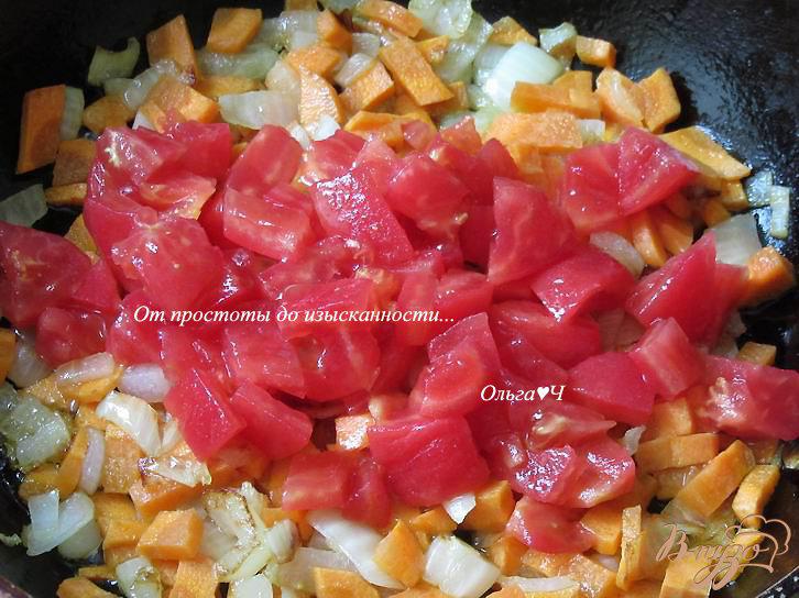 Фото приготовление рецепта: Паштет из печени с помидором и паприкой шаг №2