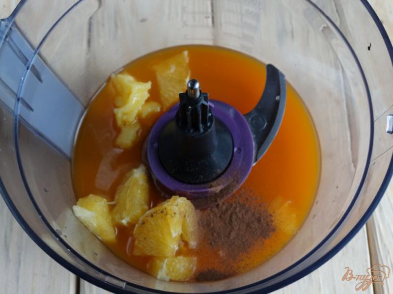 Фото приготовление рецепта: Морковно-апельсиновый смузи шаг №3