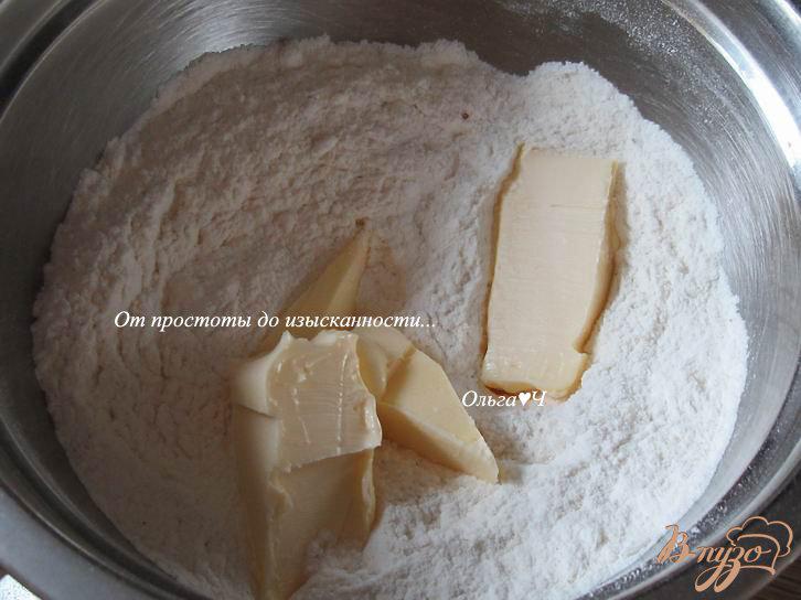 Фото приготовление рецепта: Сырное печенье с перцем шаг №2