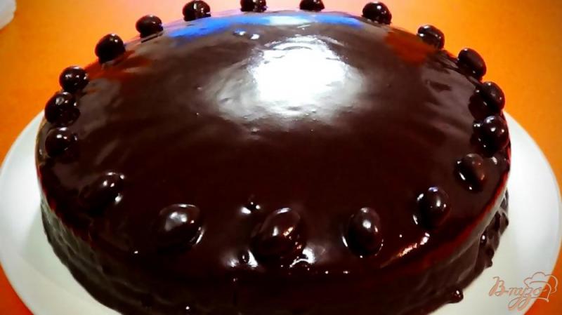 Фото приготовление рецепта: Черная глазурь для тортов и печенья шаг №6