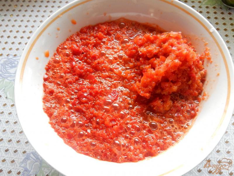 Фото приготовление рецепта: Сладко-острый соус из перцев шаг №5