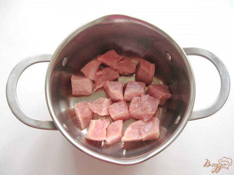 Фото приготовление рецепта: Гречневая каша со свининой и грибами шаг №1