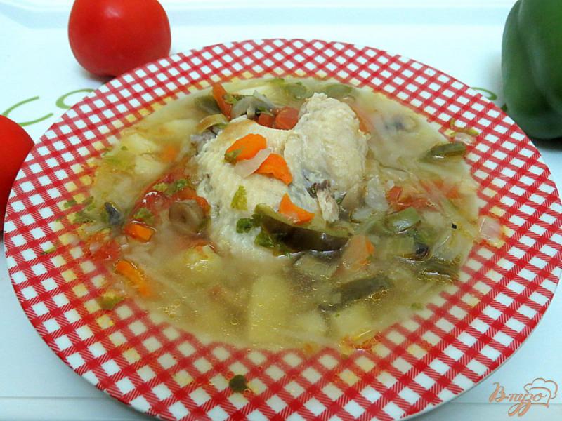 Фото приготовление рецепта: Овощной суп с шампиньонами шаг №10