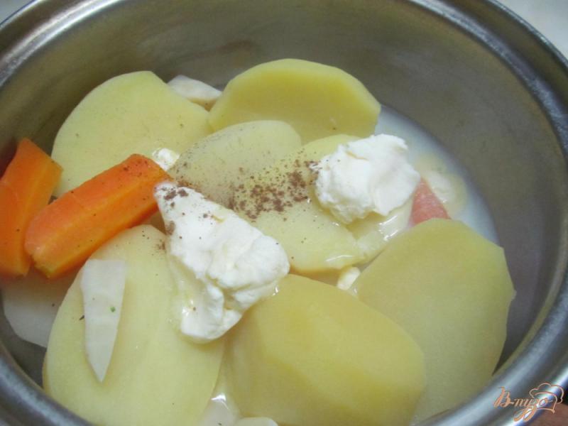 Фото приготовление рецепта: Картофельное пюре с горошком и брокколи шаг №3