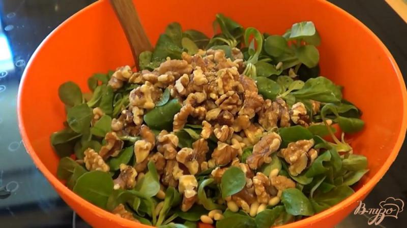 Фото приготовление рецепта: Зеленый салат с песто шаг №2