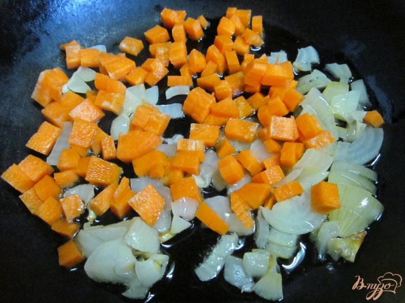 Фото приготовление рецепта: Гречка с овощами шаг №1