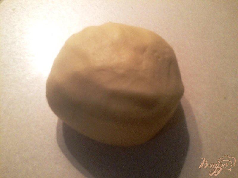 Фото приготовление рецепта: Пирог из песочного теста с яблочным вареньем шаг №2