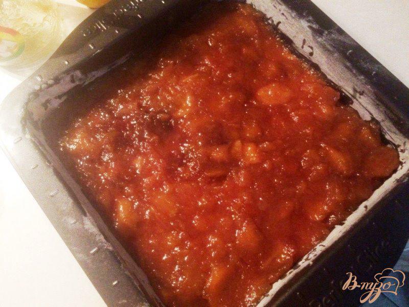 Фото приготовление рецепта: Пирог из песочного теста с яблочным вареньем шаг №4