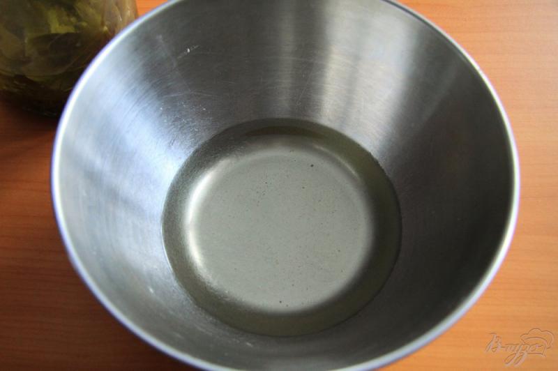 Фото приготовление рецепта: Постный кекс на рассоле с изюмом шаг №1