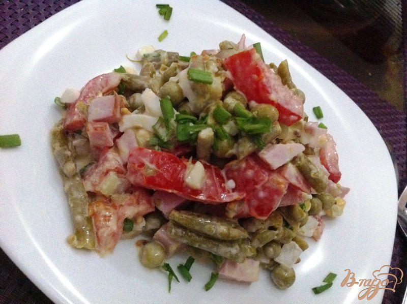Фото приготовление рецепта: Салат овощной с ветчиной «Зелёный» шаг №13
