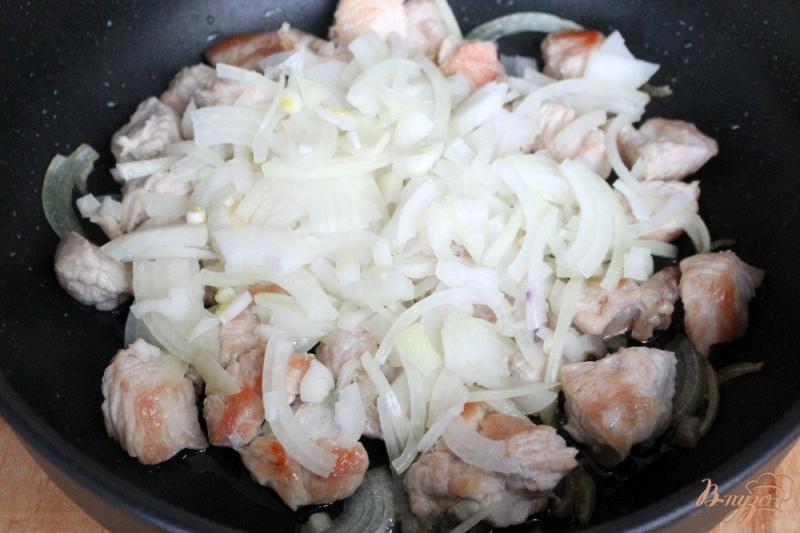 Фото приготовление рецепта: Филе индейки с соусом из черной смородины шаг №2