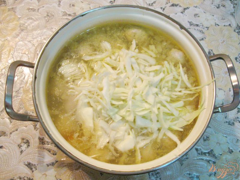 Фото приготовление рецепта: Овощной суп с фрикадельками шаг №4