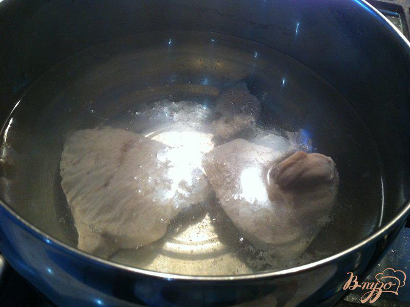 Фото приготовление рецепта: Суп-пюре из индейки с овощами шаг №1