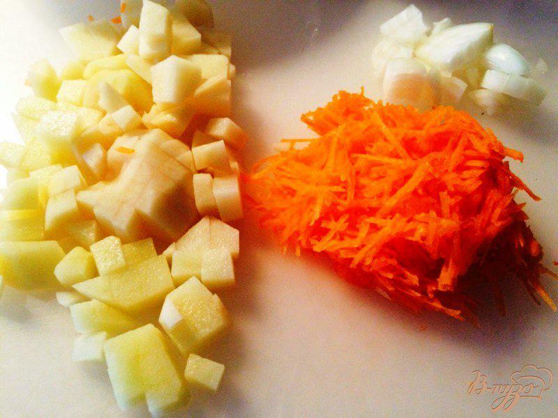 Фото приготовление рецепта: Суп-пюре из индейки с овощами шаг №2
