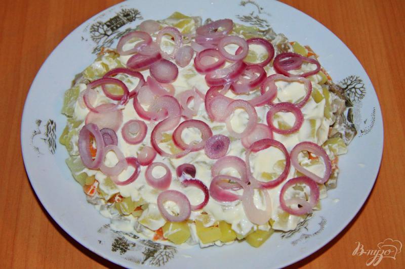Фото приготовление рецепта: Постный салат « Грузди под шубой » шаг №8