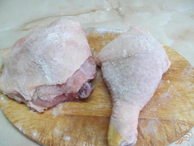 Фото приготовление рецепта: Куриные окорочка в ореховом соусе шаг №1