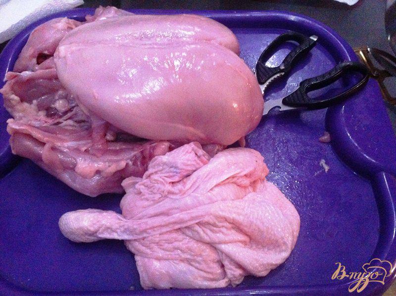 Фото приготовление рецепта: Фаршированная курица шаг №1