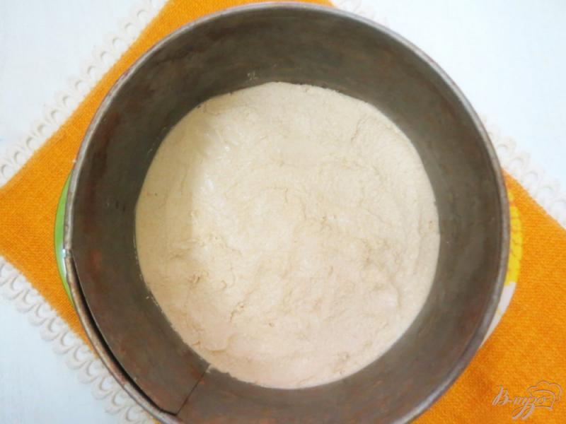 Фото приготовление рецепта: Десерт сметанно-ягодный  (без выпечки) шаг №3
