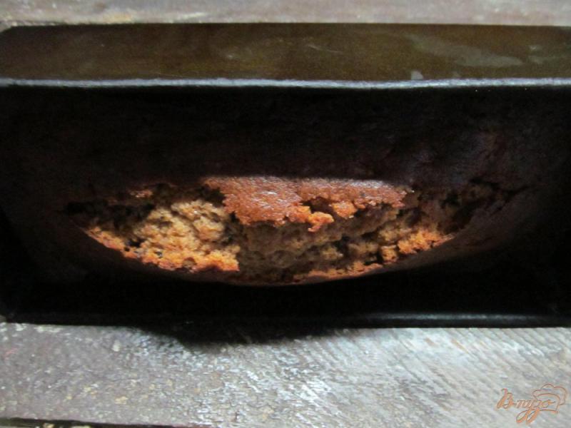 Фото приготовление рецепта: Рождественский кекс с шоколадом и специями шаг №10