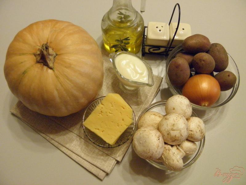 Фото приготовление рецепта: Тыква с картофелем и грибами шаг №1