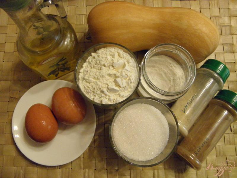 Фото приготовление рецепта: Пирог из тыквы с имбирем и корицей шаг №1