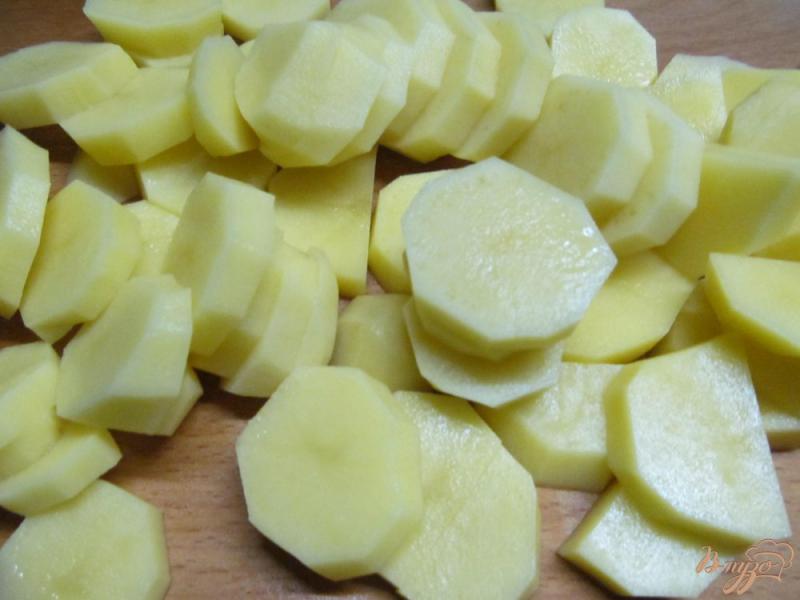Фото приготовление рецепта: Жаренный картофель с фаршем шаг №5