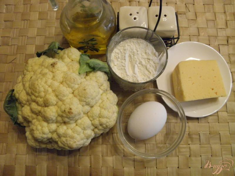 Фото приготовление рецепта: Капуста в сырном кляре шаг №1