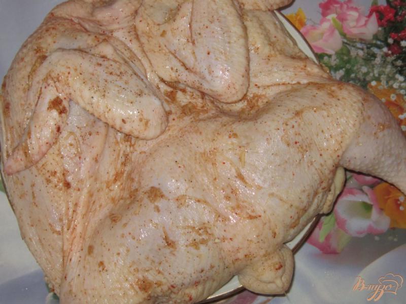 Фото приготовление рецепта: Курица жареная, ароматная шаг №4