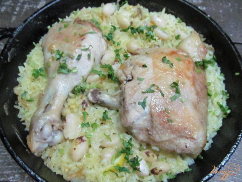 Фото приготовление рецепта: Курица тушенная в рисе шаг №6