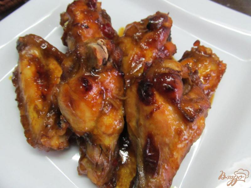 Фото приготовление рецепта: Маринованные куриные крылья запеченные в духовке шаг №7