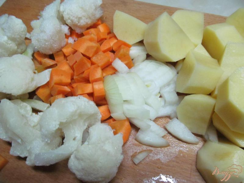 Фото приготовление рецепта: Рагу из говядины с цветной капустой шаг №4