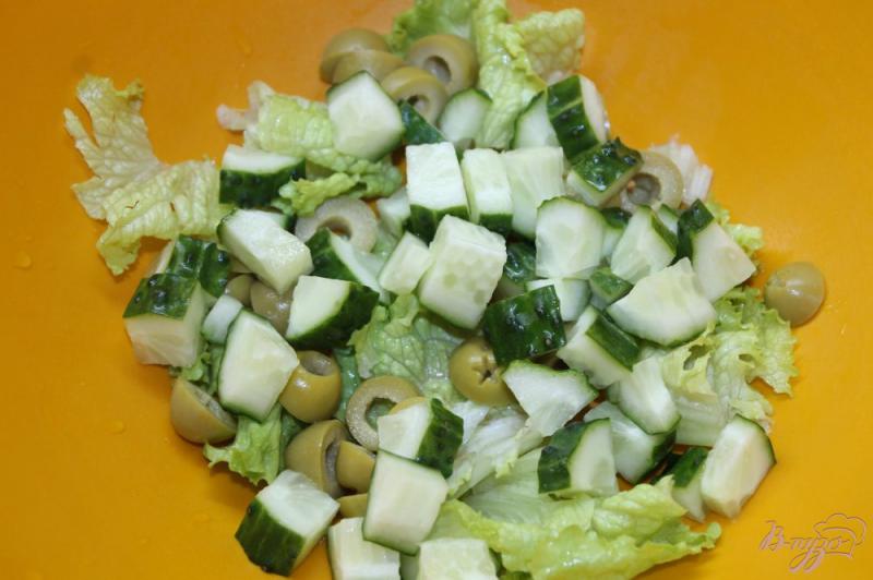 Фото приготовление рецепта: Фреш салат с мидиями шаг №5