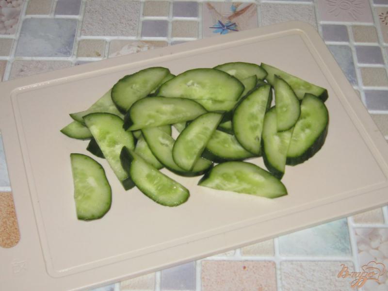 Фото приготовление рецепта: Салат из свежих овощей с кунжутом шаг №1
