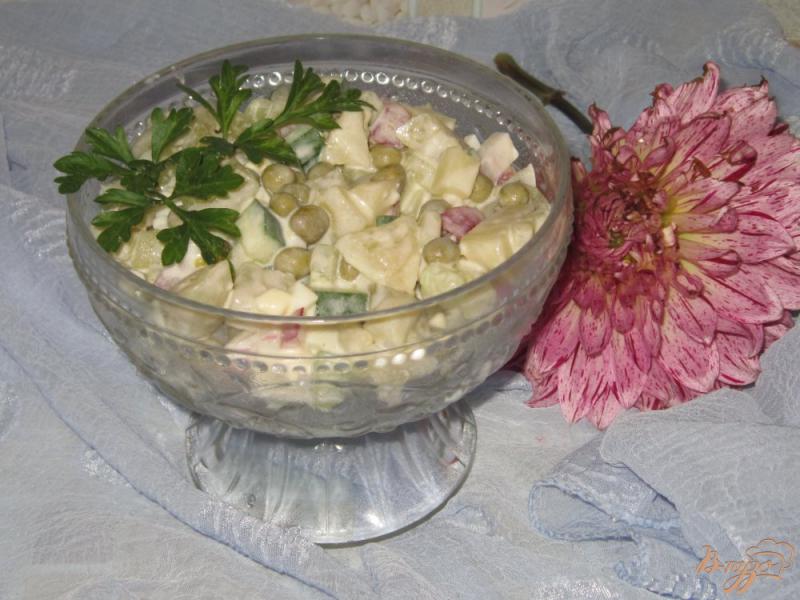 Фото приготовление рецепта: Салат с маринованными помидорами шаг №11