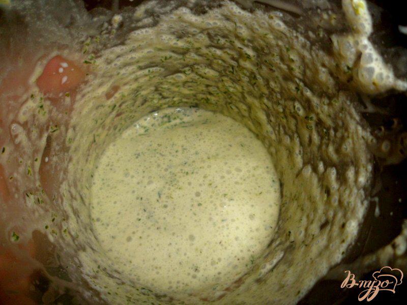 Фото приготовление рецепта: Караси под соусом «Мятный бешамель» шаг №8