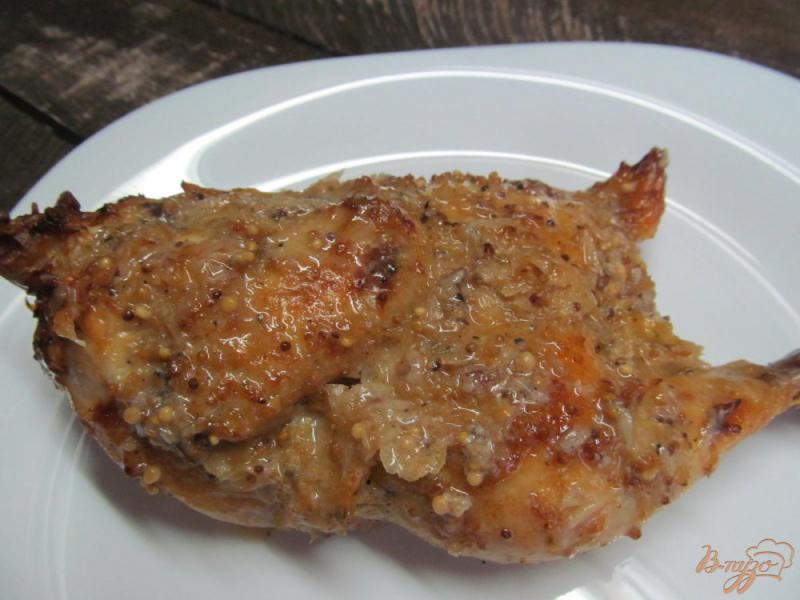 Фото приготовление рецепта: Запеченная курица под соусом из помело шаг №6