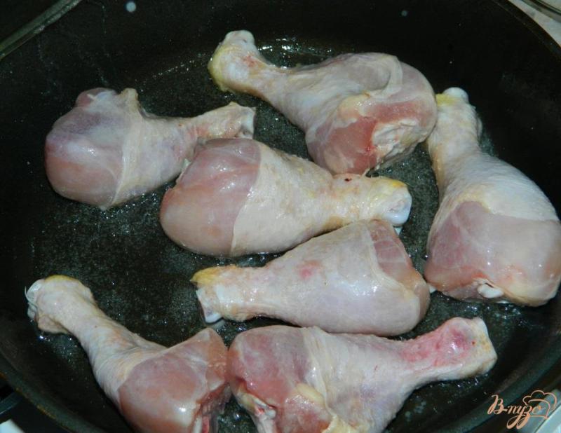 Фото приготовление рецепта: Курица  овощным соусом на сметане шаг №1