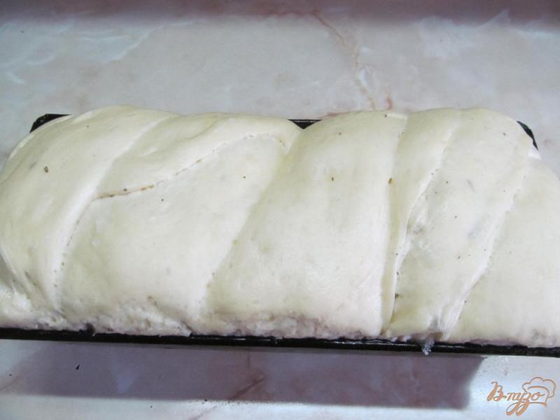 Фото приготовление рецепта: Хлеб с шалфеем и чесноком шаг №11