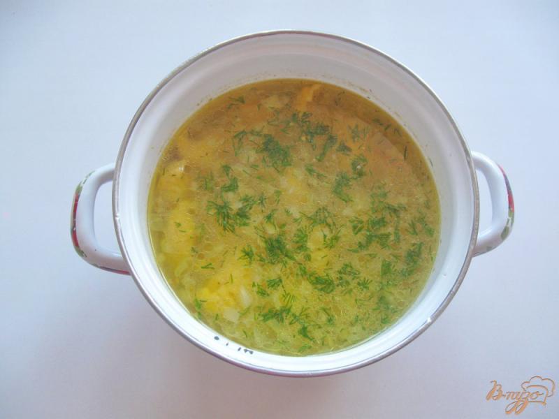 Фото приготовление рецепта: Куриный суп с клецками из тыквы шаг №8