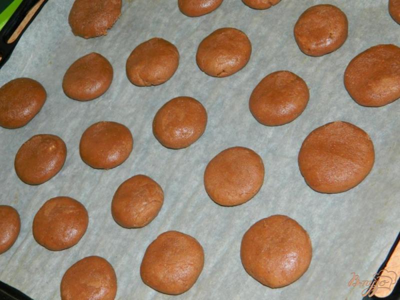 Фото приготовление рецепта: Шоколадное печенье шаг №4