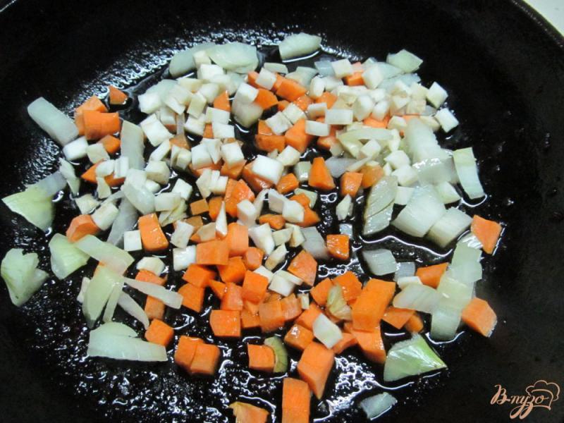 Фото приготовление рецепта: Домашние колбаски с фасолью шаг №2