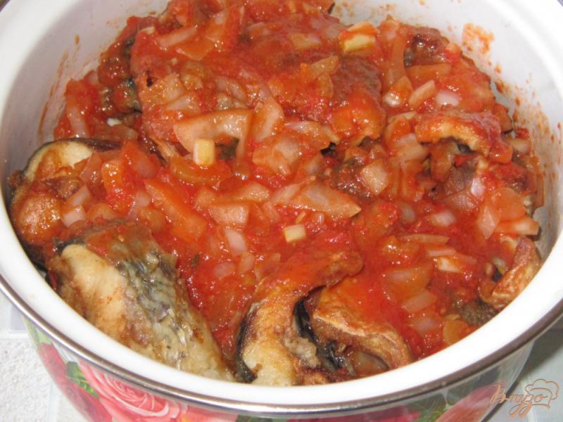 Фото приготовление рецепта: Пеленгас в томатном соусе шаг №12