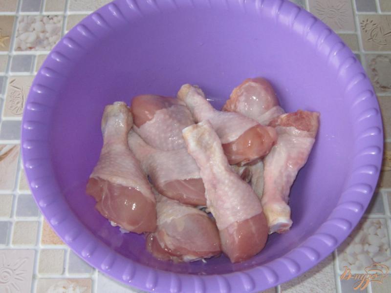 Фото приготовление рецепта: Куриные голени в слоеном тесте шаг №1