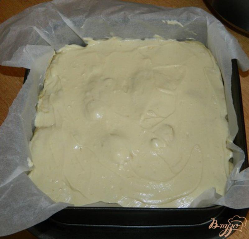 Фото приготовление рецепта: Пирог со сливочным творожным сыром шаг №3