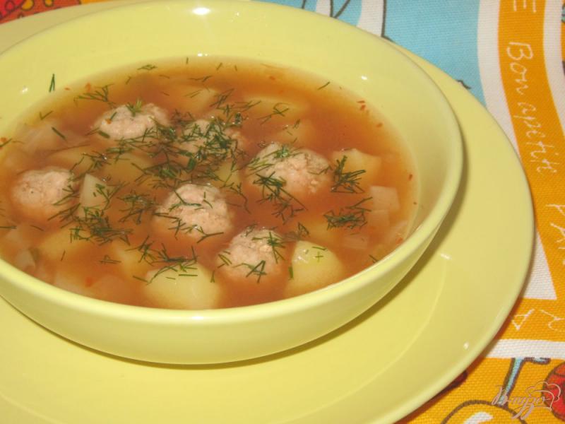 Фото приготовление рецепта: Суп с фрикадельками и квашеной свеклой шаг №9